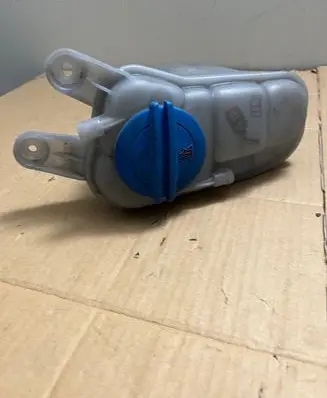 Audi A5 8T 8F Coolant expansion tank/reservoir cap 8K0121405M