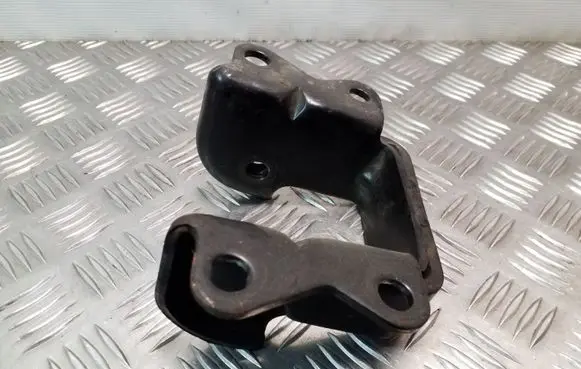Hyundai Santa Fe Gearbox mounting bracket