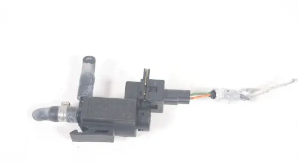 Jaguar XF X250 Turbo solenoid valve 70435600