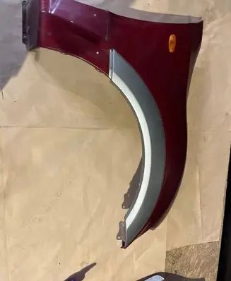 Mitsubishi Pajero Fender