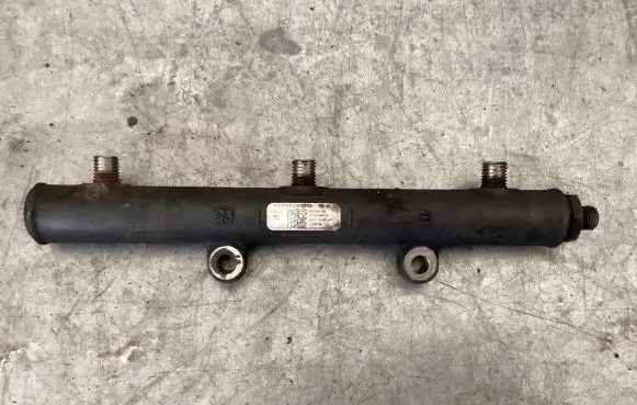Peugeot 407 Fuel main line pipe 4R8Q9D280AC A2C20001330 Y4W02765