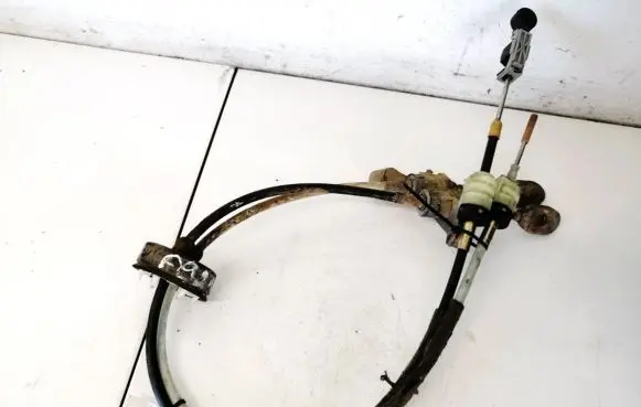 Gear shift cable linkage