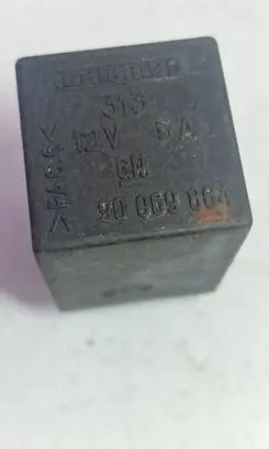 Opel Zafira A Other relay 90069864