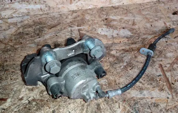Ford Transit - Tourneo Connect Front brake caliper 813