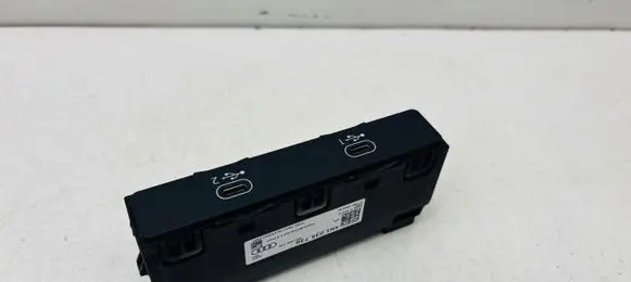 Audi Q8 e-tron USB socket connector 4N1035736