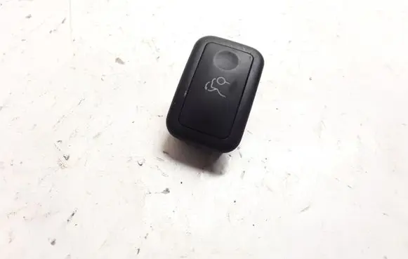 Mercedes-Benz C W204 Tailgate opening switch A2048707051 03152610
