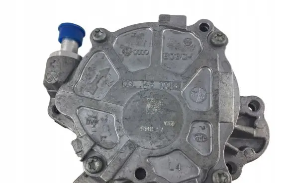 Audi A1 Vacuum pump 03L145100G