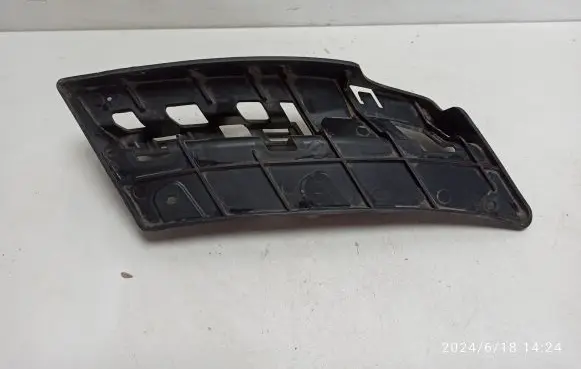 Opel Mokka Headlight/headlamp mounting bracket 95127319
