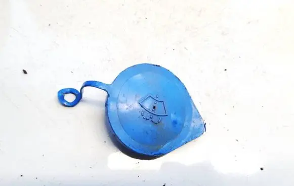 KIA Carens I Windshield washer fluid reservoir/tank