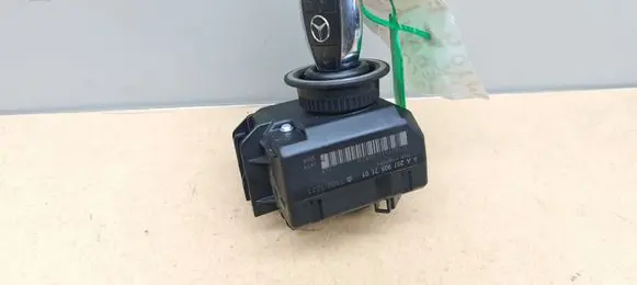 Mercedes-Benz C W204 Ignition lock A2079057101