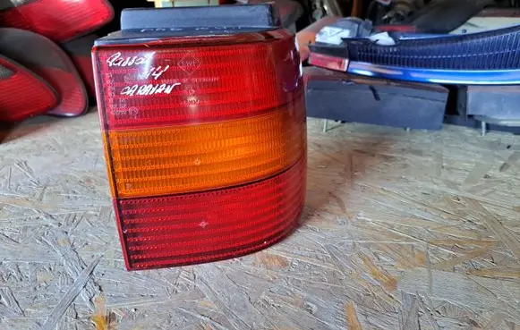 Volkswagen PASSAT B4 Rear/tail lights 3A9945112