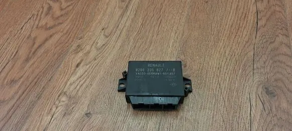 Renault Espace IV Parking PDC control unit/module 8200235627