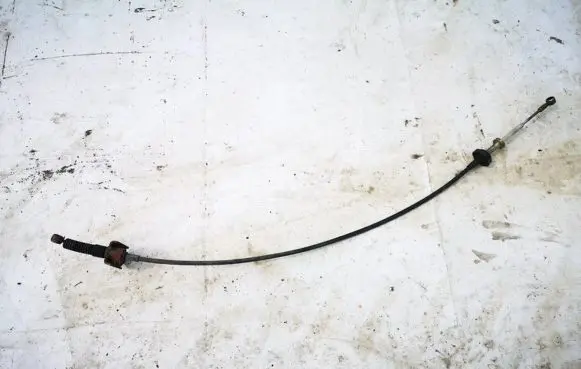 Gear shift cable linkage