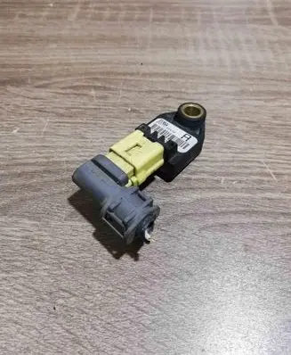 Toyota Corolla Verso AR10 Airbag deployment crash/impact sensor 891730F010