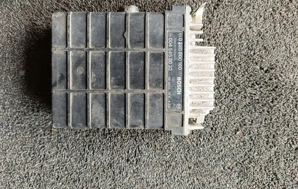 Mercedes-Benz 190 W201 Engine control unit/module 0045453032 0280800160