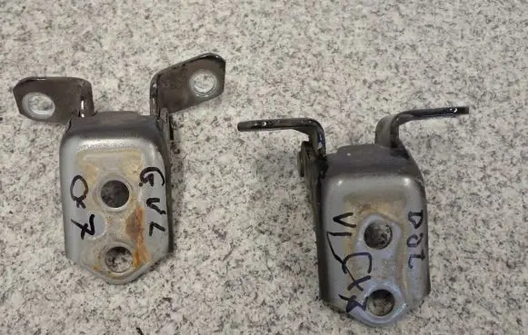 Mazda CX-7 Front door hinge set 
