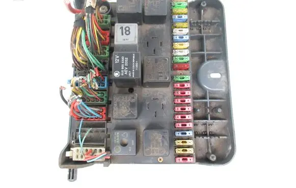 Skoda Felicia II Fuse box set 6U0937025