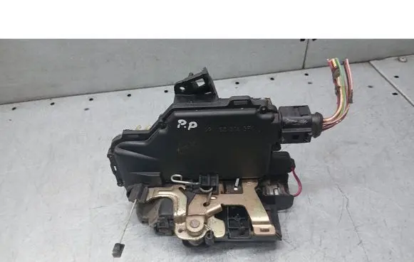 Skoda Octavia Mk1 (1U) Front door lock