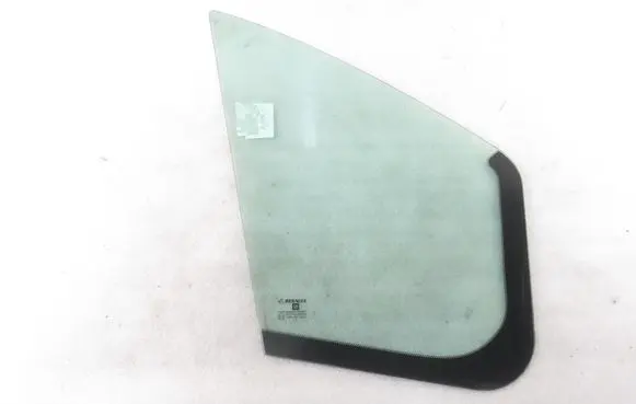 Opel Vivaro Front triangle window/glass 