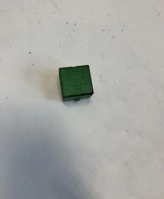 Citroen Berlingo Coolant fan relay 03531