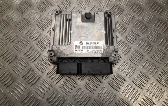 Skoda Octavia Mk2 (1Z) Engine control unit/module 03C906056DK