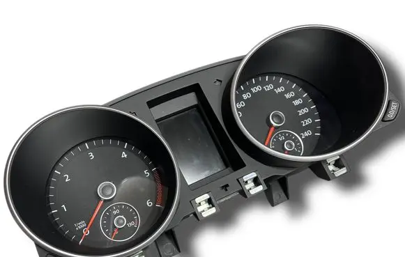Volkswagen Golf V Clock T1386 5K0920872A