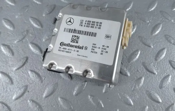 Windshield/windscreen camera