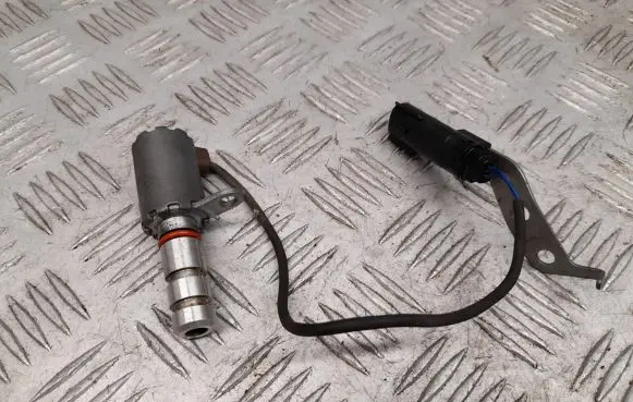 Cadillac CTS Oil pressure sensor 12632000