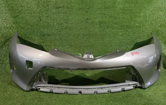 Toyota Auris E180 Front bumper 