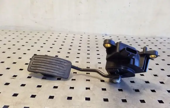 Nissan Qashqai Accelerator throttle pedal 3456A10123