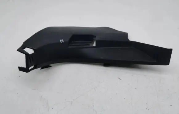Foot area side trim