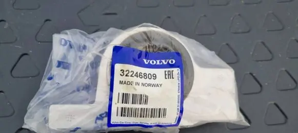 Volvo XC90 Front wishbone bush 32246809