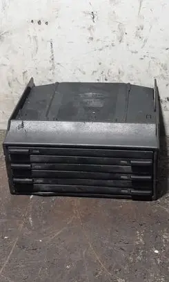Mercedes-Benz C W203 CD/DVD changer A2036801150