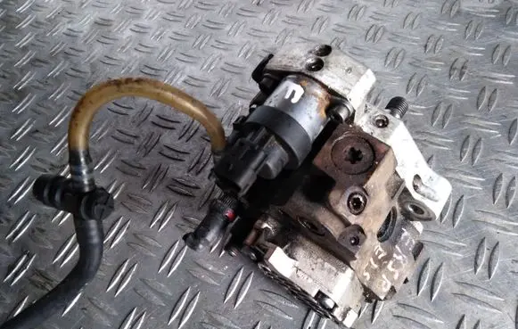 Renault Espace - Grand espace IV Fuel injection high pressure pump 0445010033