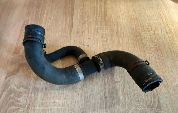 Opel Zafira B Engine coolant pipe/hose
