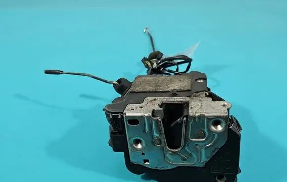 Mercedes-Benz E W211 Front door lock 004133112629 IMPRK1521350