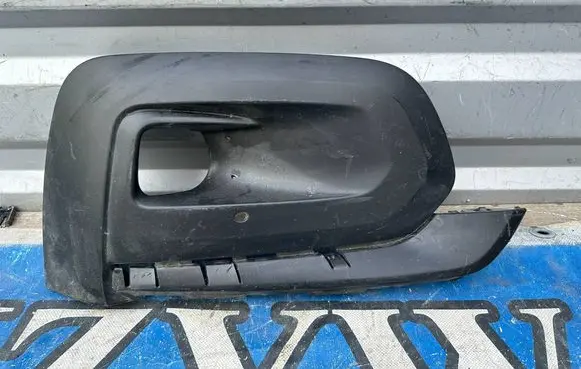 Peugeot Rifter Front fog light trim/grill 9816764780
