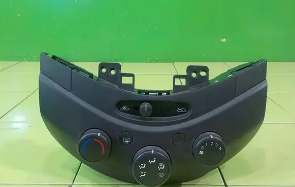 Chevrolet Spark Other switches/knobs/shifts 9297ZD160031