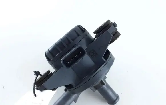 Toyota Prius+ (ZVW40) Electric auxiliary coolant/water pump G904052010