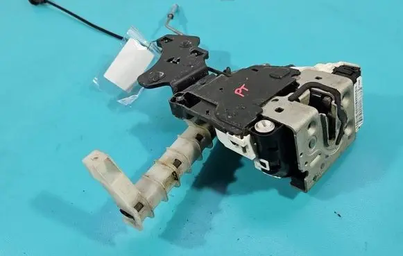 Jeep Grand Cherokee Rear door lock P04589922AG IMPRK1591682