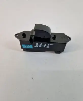 Mitsubishi Outlander Electric window control switch 8608A184