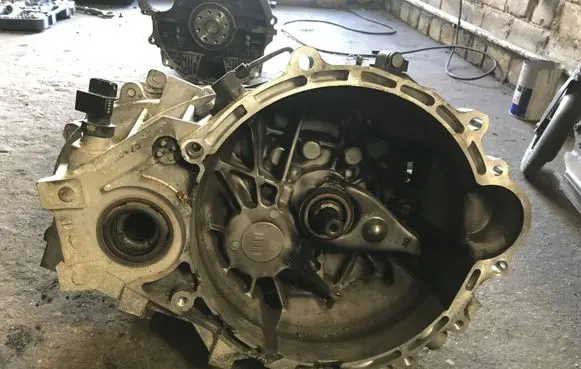 KIA Soul Manual 6 speed gearbox 4311532302 M6CFSU2