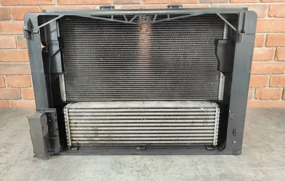 BMW 5 F10 F11 Intercooler radiator 7805629 8509171