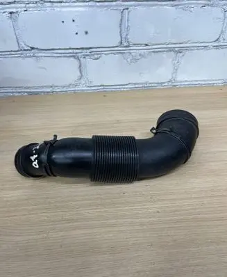 Audi Q7 4L Air intake hose/pipe 7L6129627F