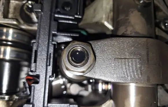 Mitsubishi Outlander Fuel injector