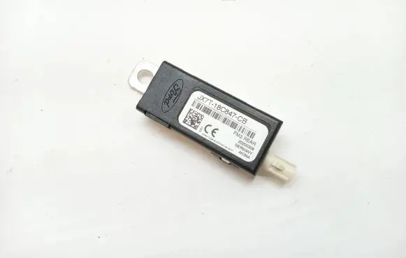 Ford Puma Aerial antenna amplifier JX7T-18C847-CB