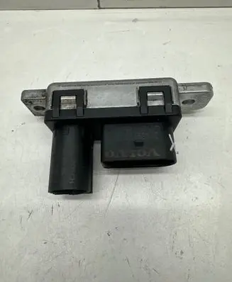 Volvo XC90 Glow plug pre-heat relay 31431776