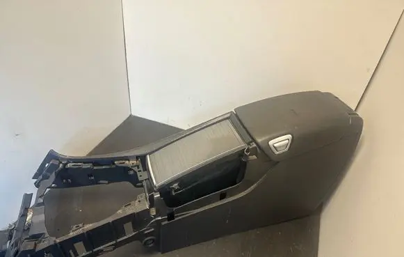 Volvo V70 Armrest 30643515