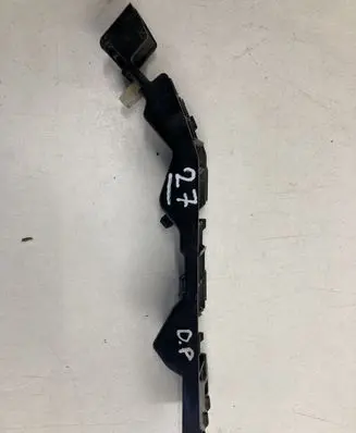 KIA Sportage Front bumper mounting bracket 865143U000