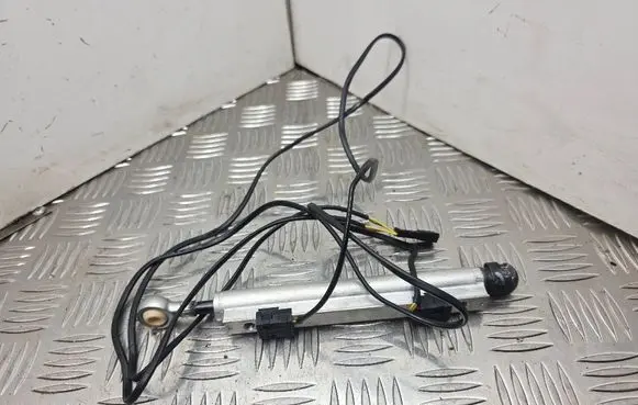 BMW 3 E92 E93 Convertible roof lock latch cylinder 